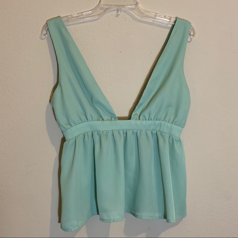 ❇️3/$30❇️ TOBI 'Dare To Take A Risk' Green Peplum V-Neck & Low Back Tank Top. SM - Picture 7 of 8